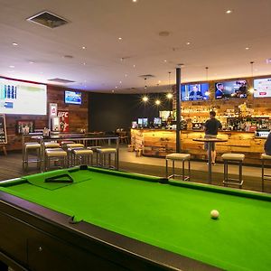 Nightcap At Kawana Waters Hotel
